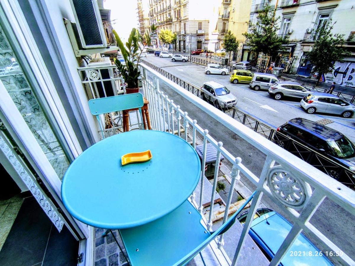 Napoli Naif Acomodação com café da manhã Exterior foto