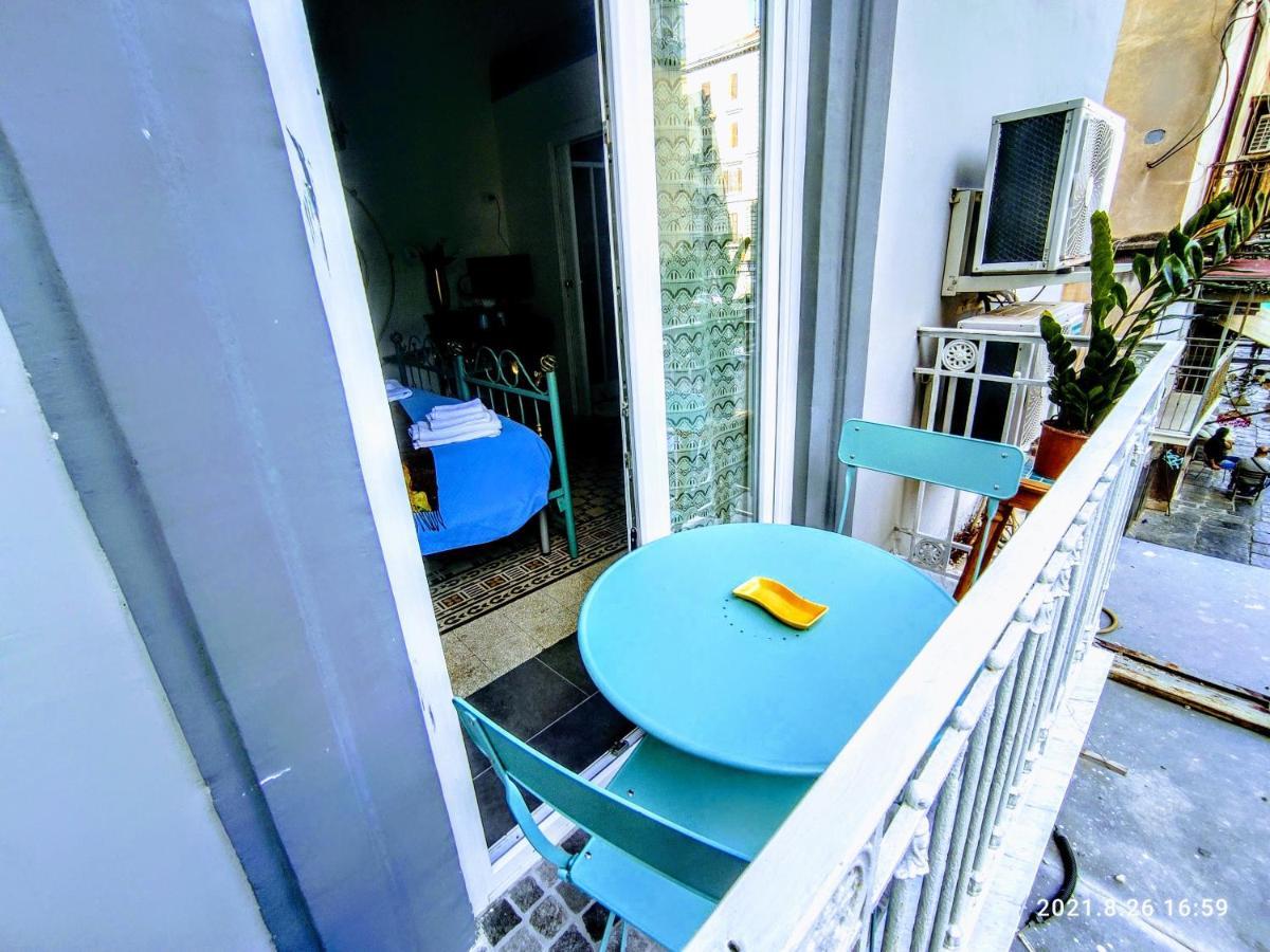 Napoli Naif Acomodação com café da manhã Exterior foto